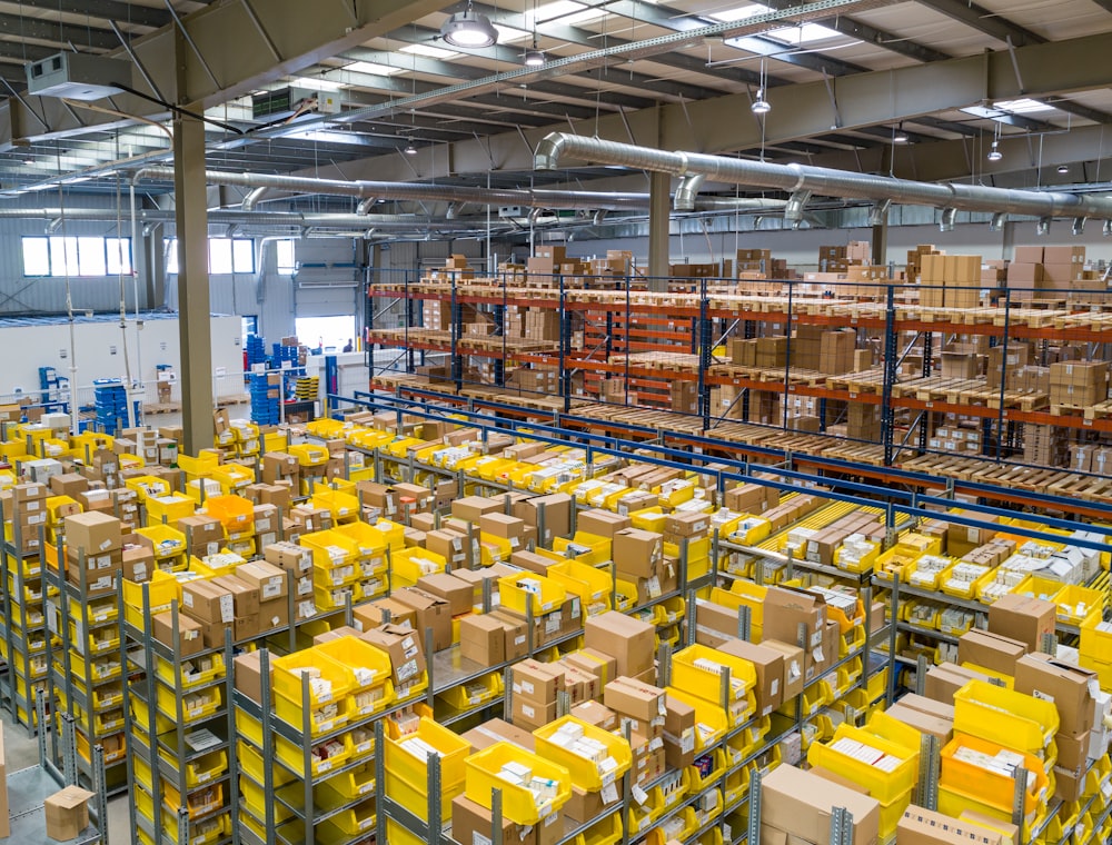 Skiplane fulfilment hub